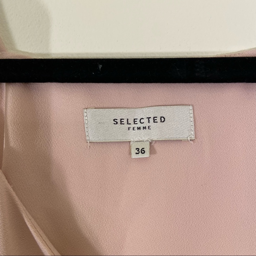 Pink SELECTED top - Picture 3 of 4